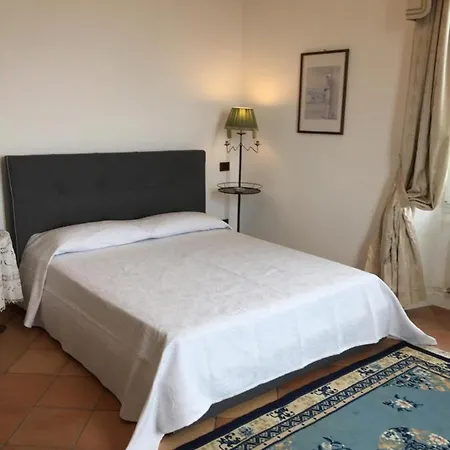 Casa vacanze Il Poggio Del Castello Camilla Diano Castello